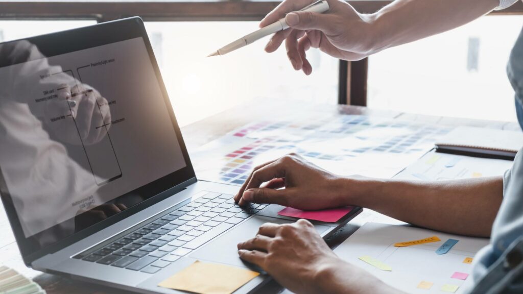 A/B testing for web design is displayed.